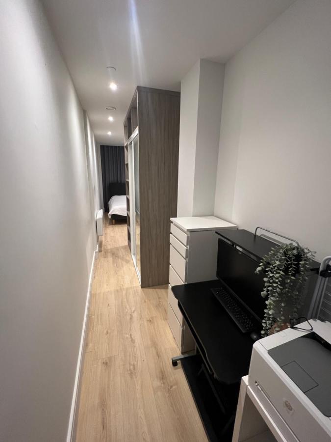 Apartment Lhr *