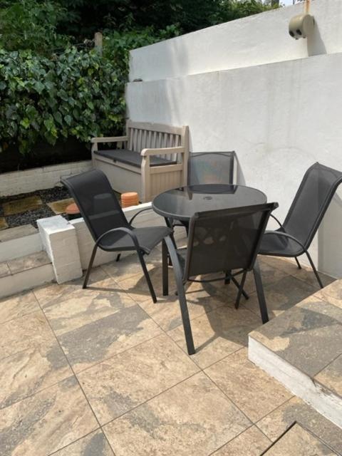Joivy Cozy 1 Bed Flat With Garden In North Kensington