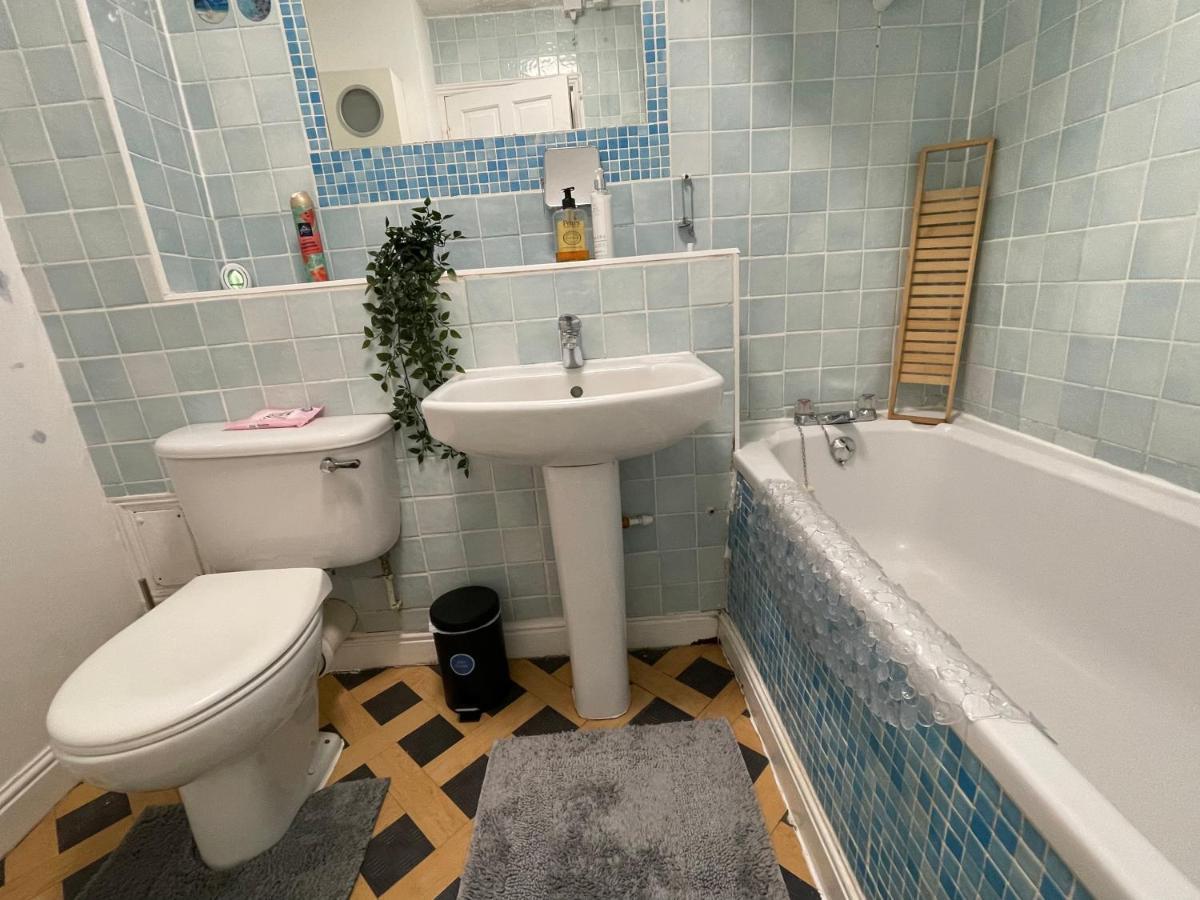 Surrey Docks Se16 Near Canada Water N Easy Access Canary Wharf Appartement *