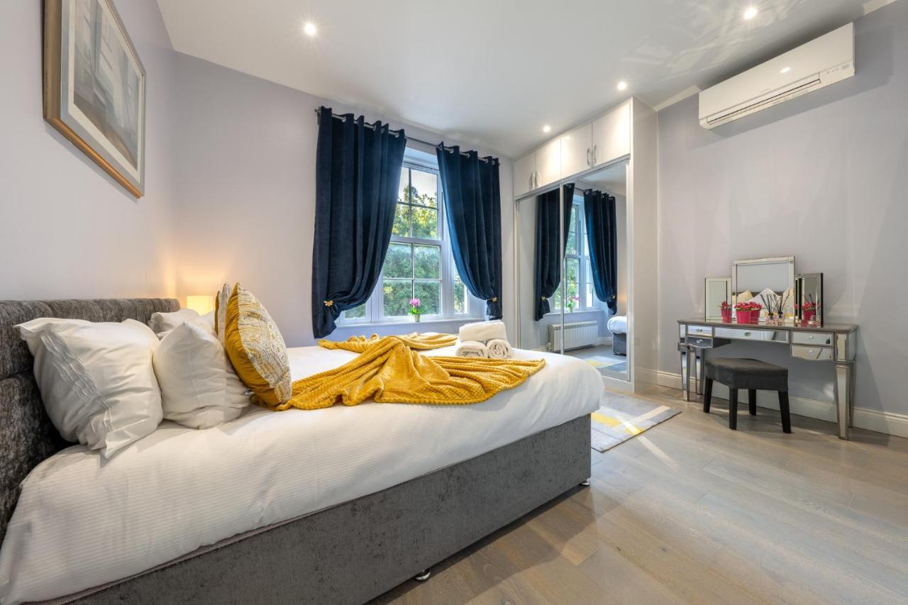 Apartment Modern 3 And 2 Bedroom Flat In Central With Installed Ac