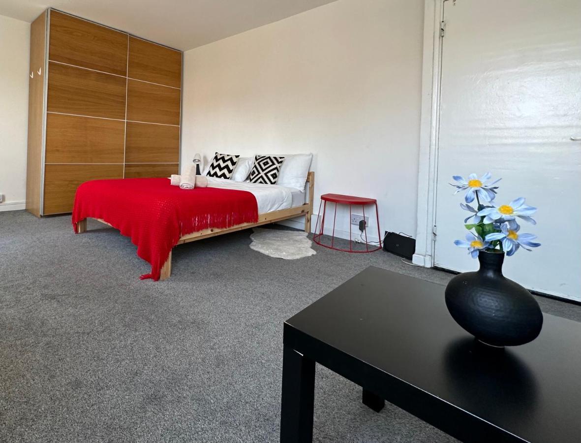 Cosy Flat Close To East Dulwich Station * Londen