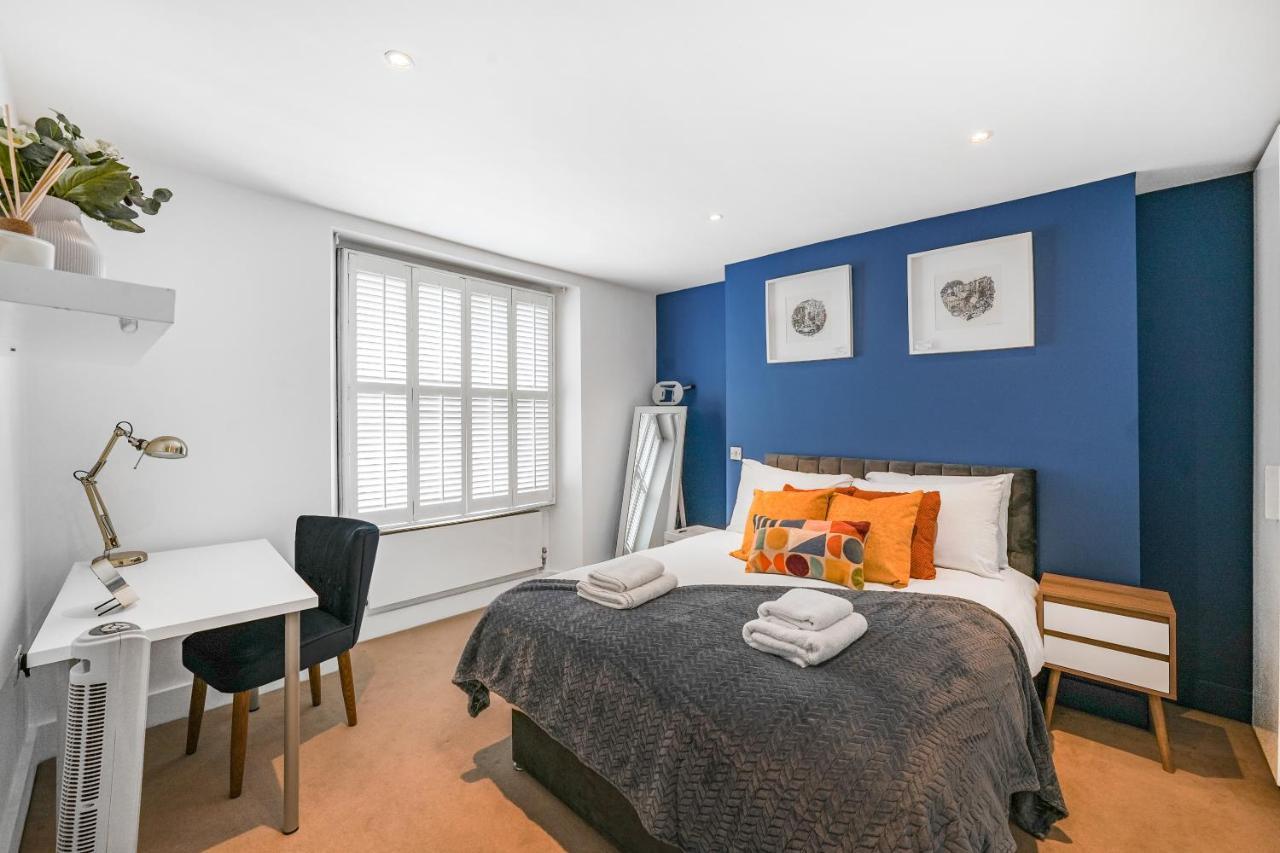 Spacious 2 Bedroom In Camden * London
