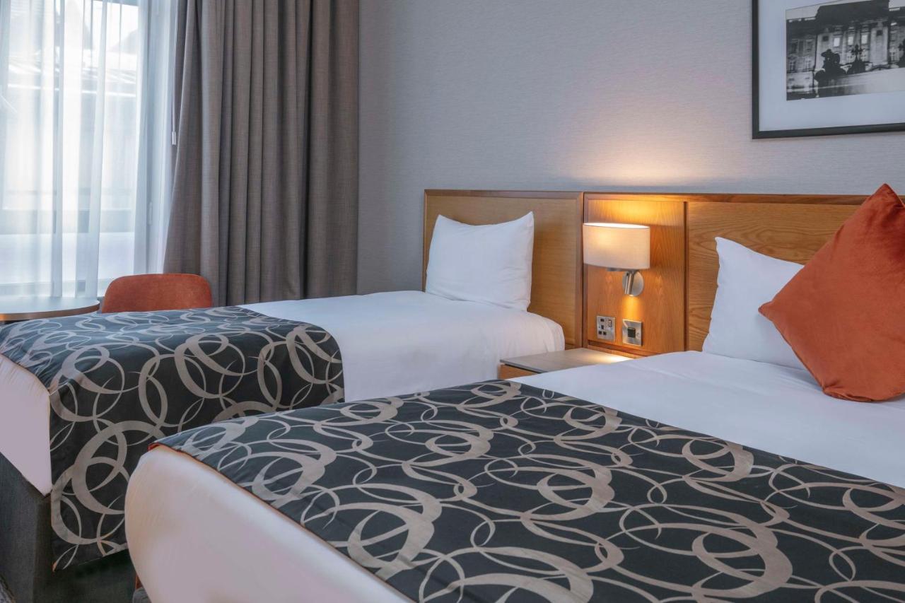 Hotel The Crown London, Worldhotels Distinctive