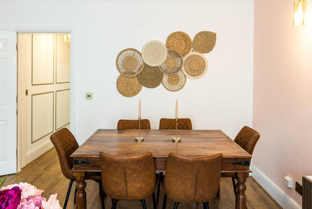 Charming Spacious 2br Flat Near Station Parking Apartment *