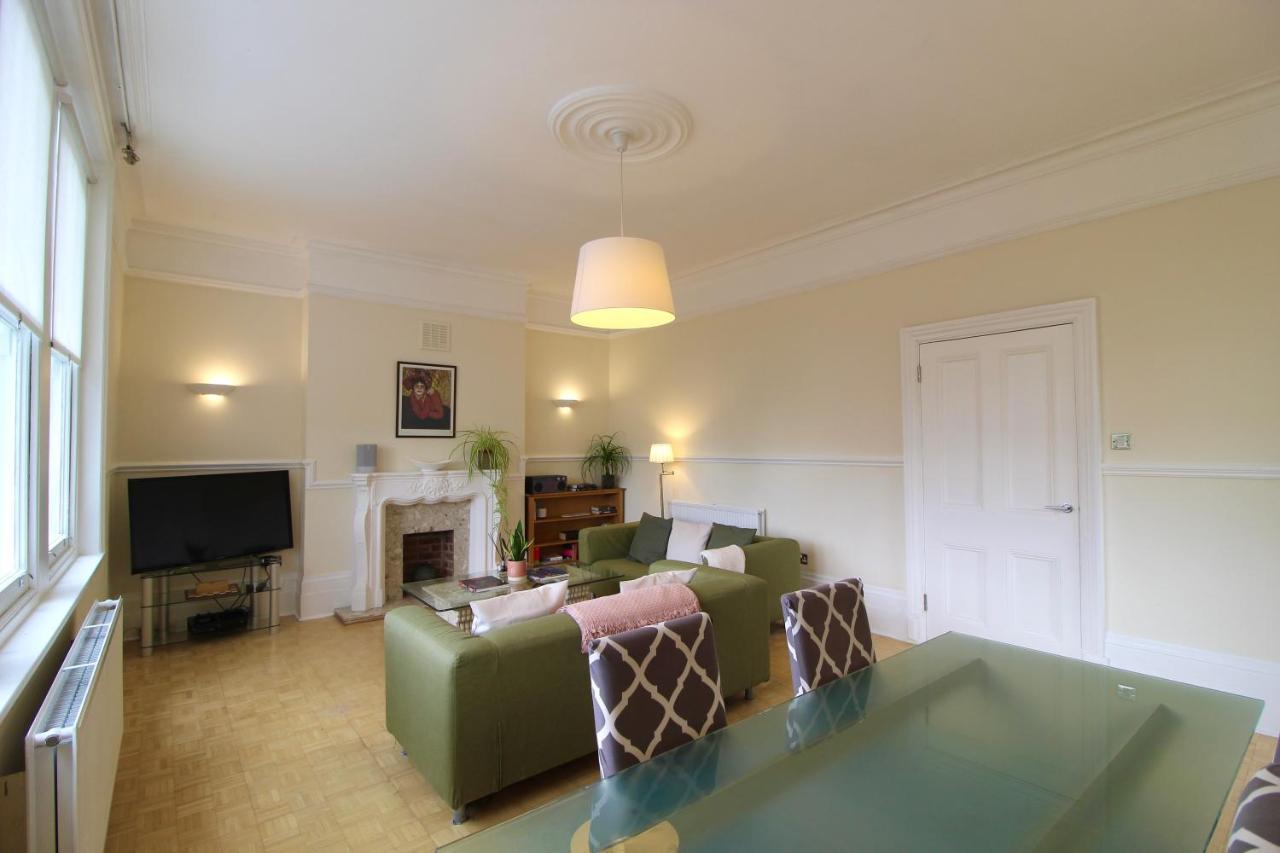 The At Athol House Leilighet