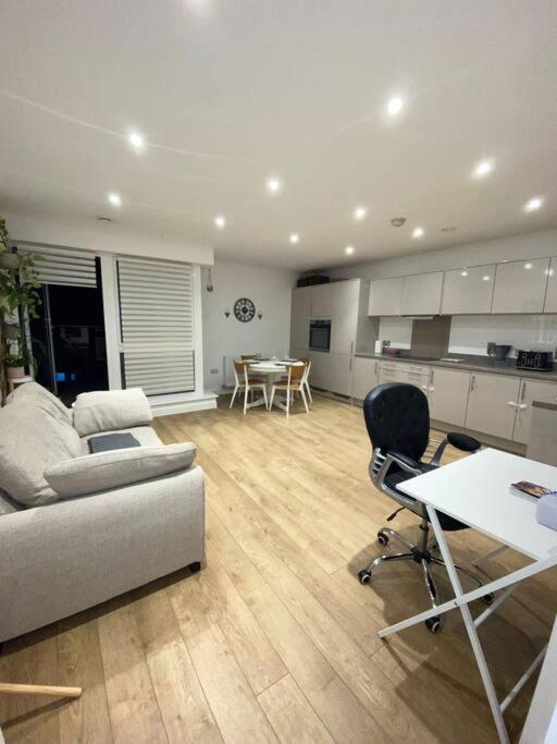 Cozzy In Camberwell Apartment *