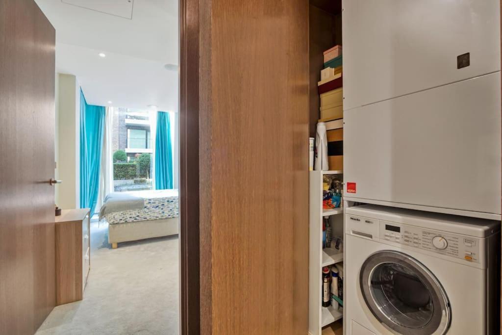 Canal Side Luxury 1 Bed Chelsea Apartment *