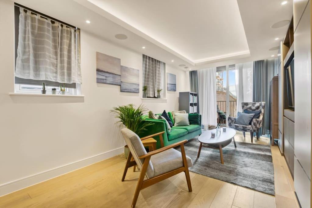 Canal Side Luxury 1 Bed Chelsea *