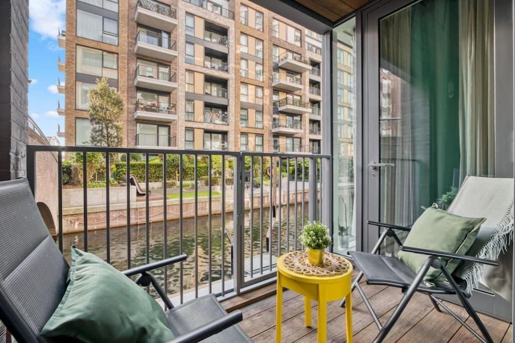 Canal Side Luxury 1 Bed Chelsea London