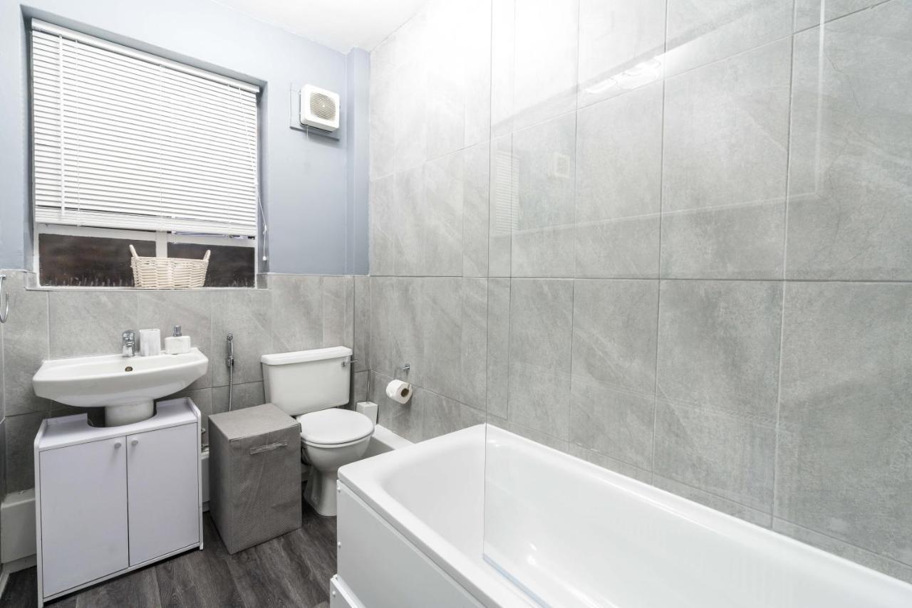 Apartment Exceptional Spacious London