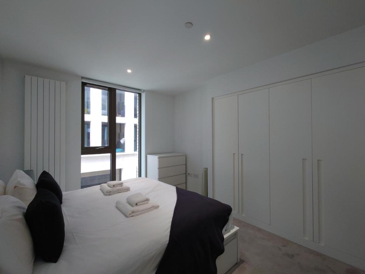 Fully Serviced One Bed In Royal Wharf Leilighet *