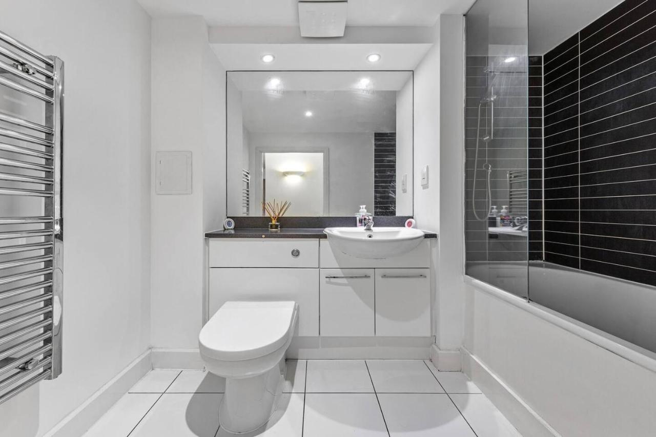 Lovely & Cosy 2 Beds Skyline View Appartement *