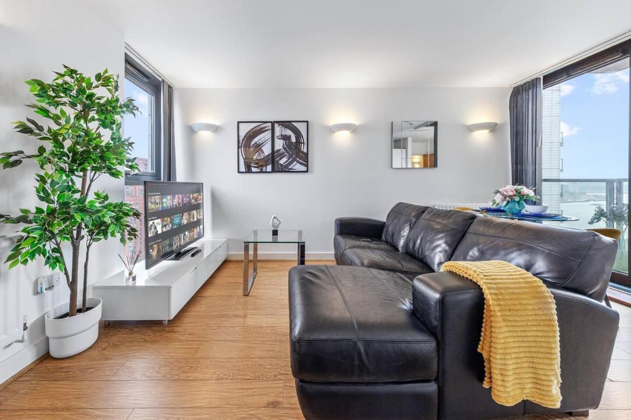 Appartement Lovely & Cosy 2 Beds Skyline View Londen