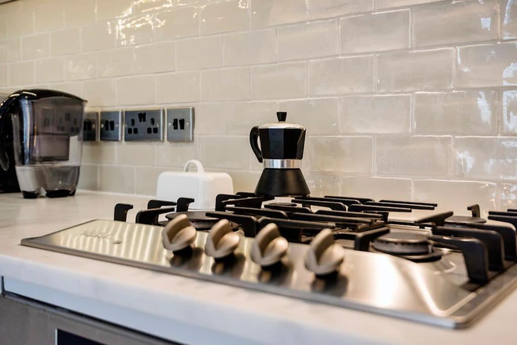 Contemporary Clapham Living London