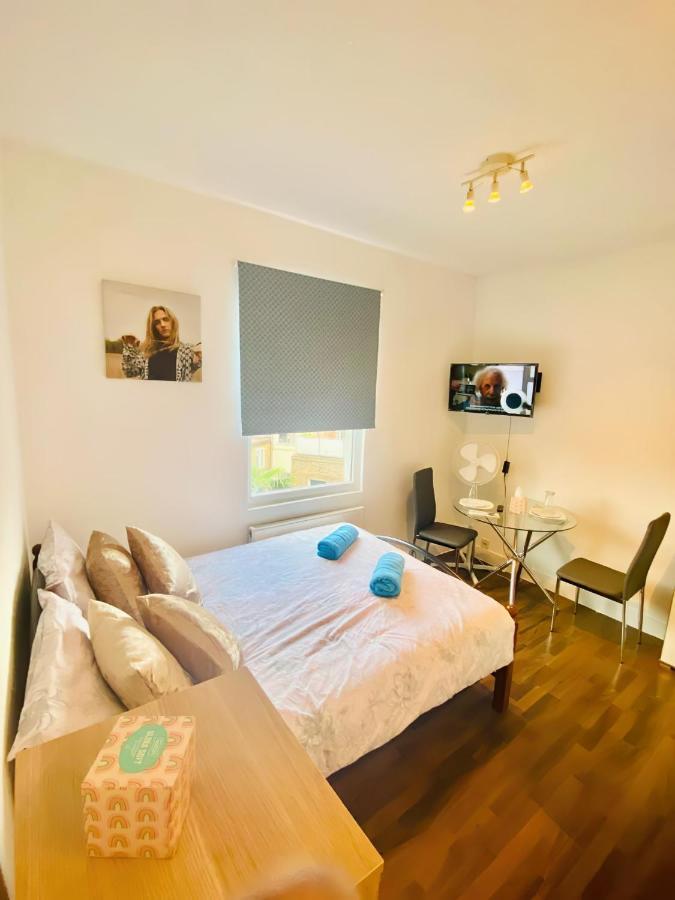 One Bed Studio Flat In Central Londen