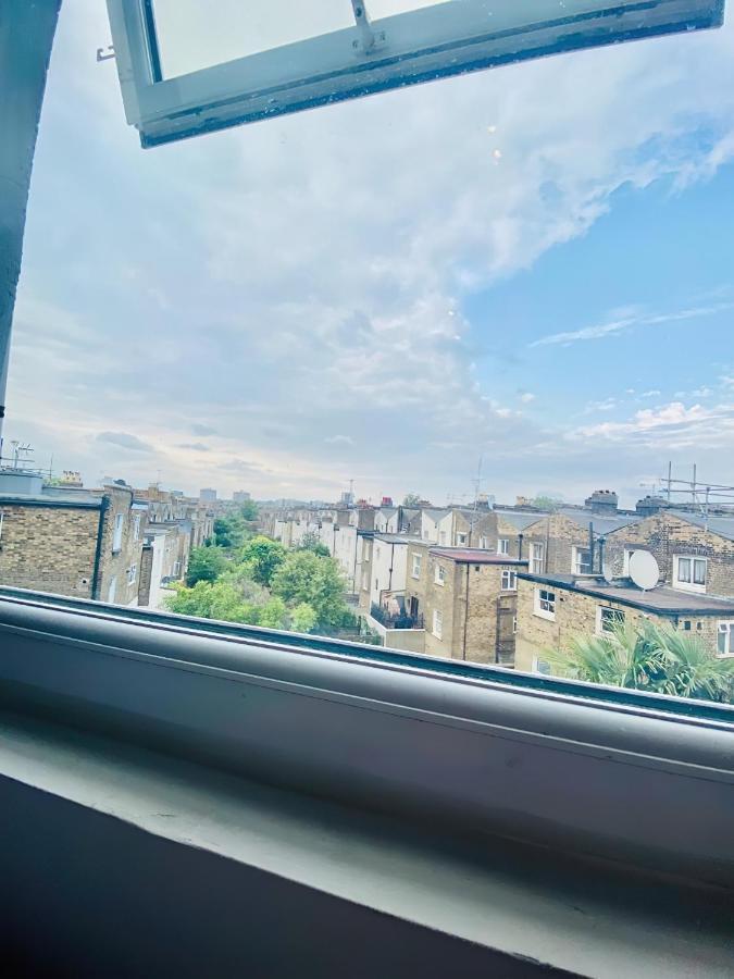 One Bed Studio Flat In Central Appartement Londen