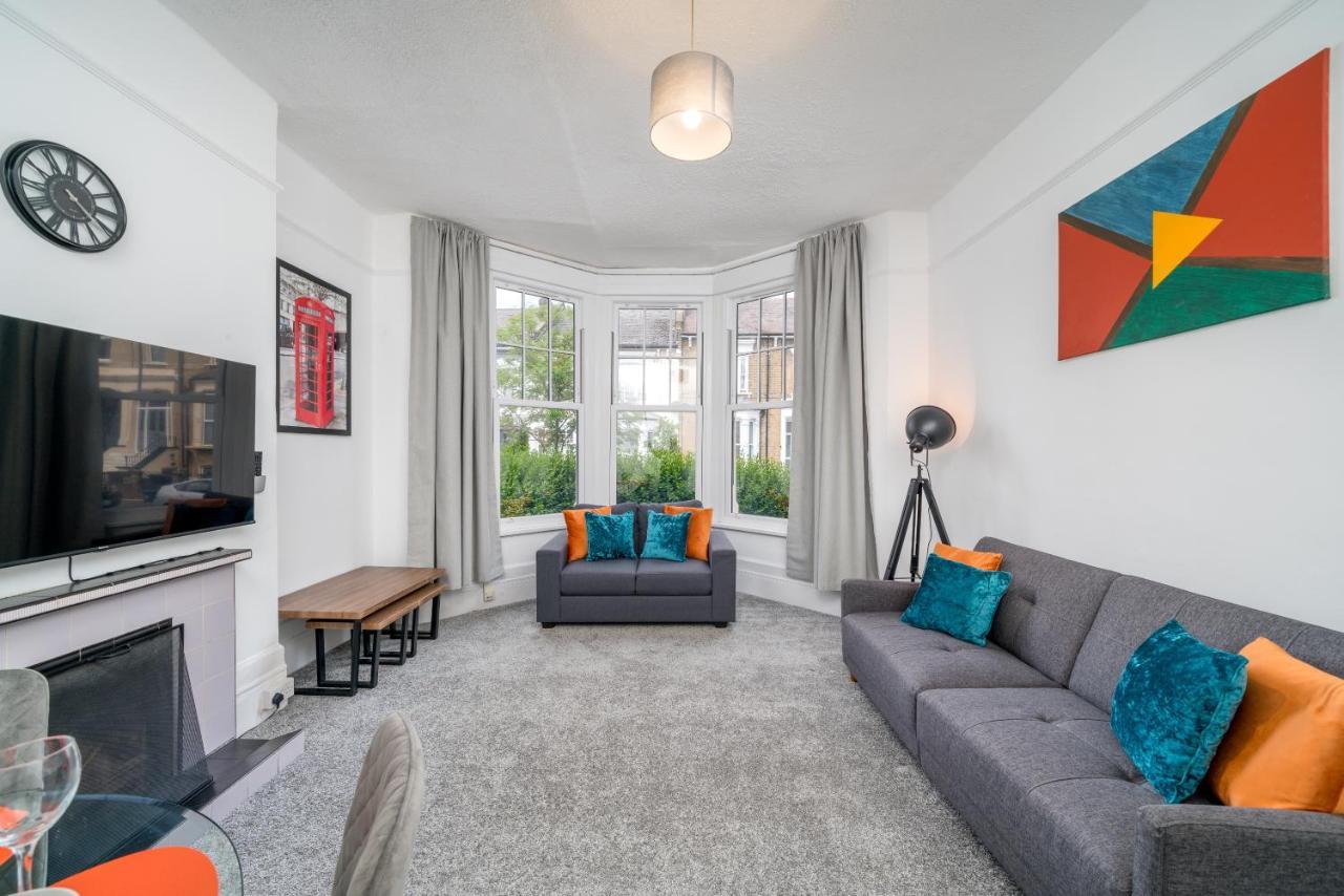 Apartment Spacious King Size 1bed Flat In Leafy Suburb