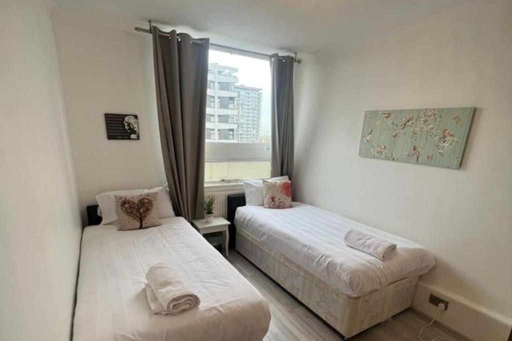 2 Bedroom Flat In Leilighet