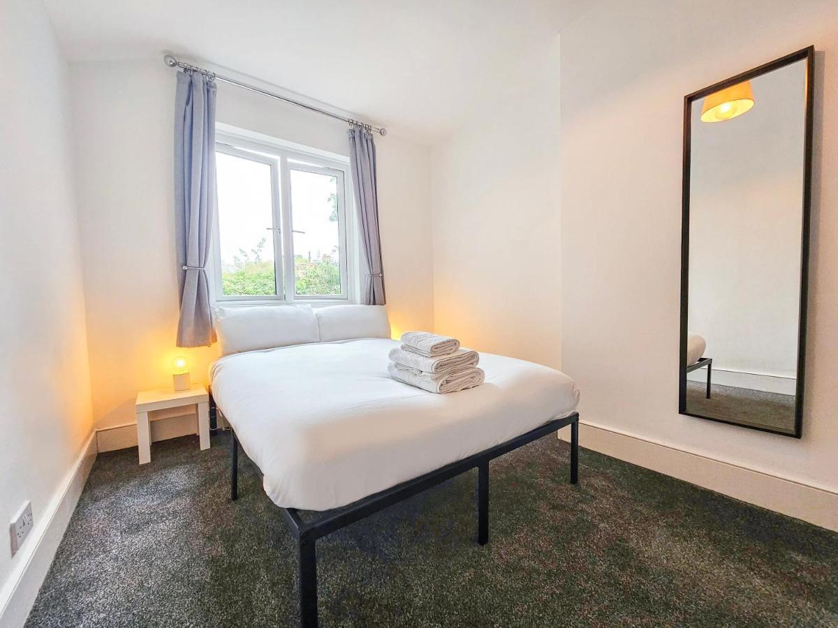 Brixton Flat Walk To O2 Academy & Clapham High St Apartment London