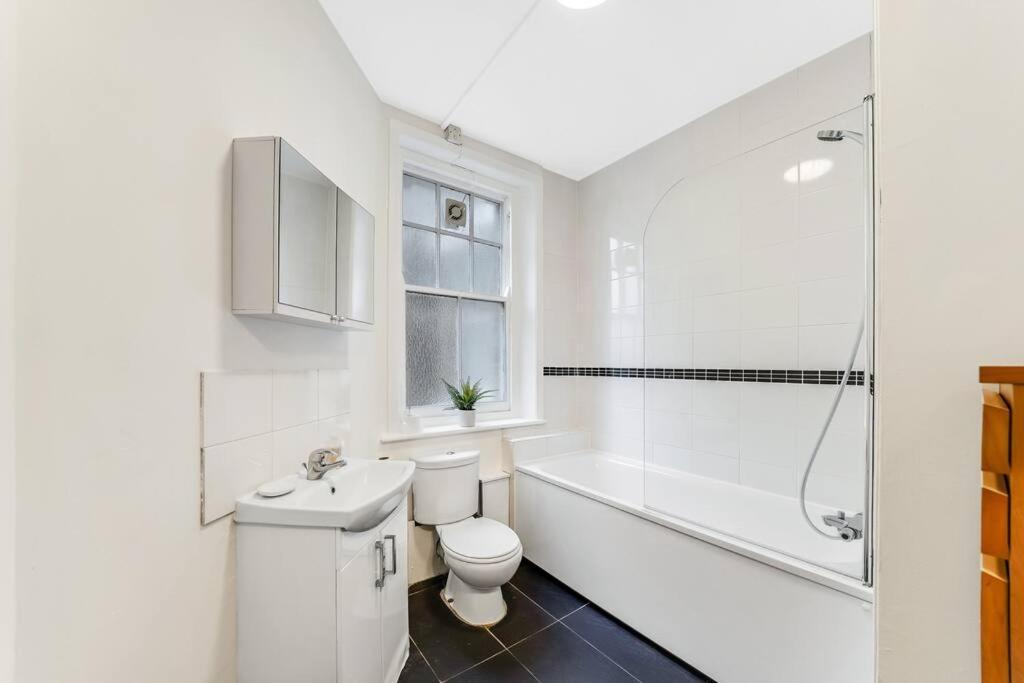 Modern 3 Bedroom Flat Near Camden Town Appartement *
