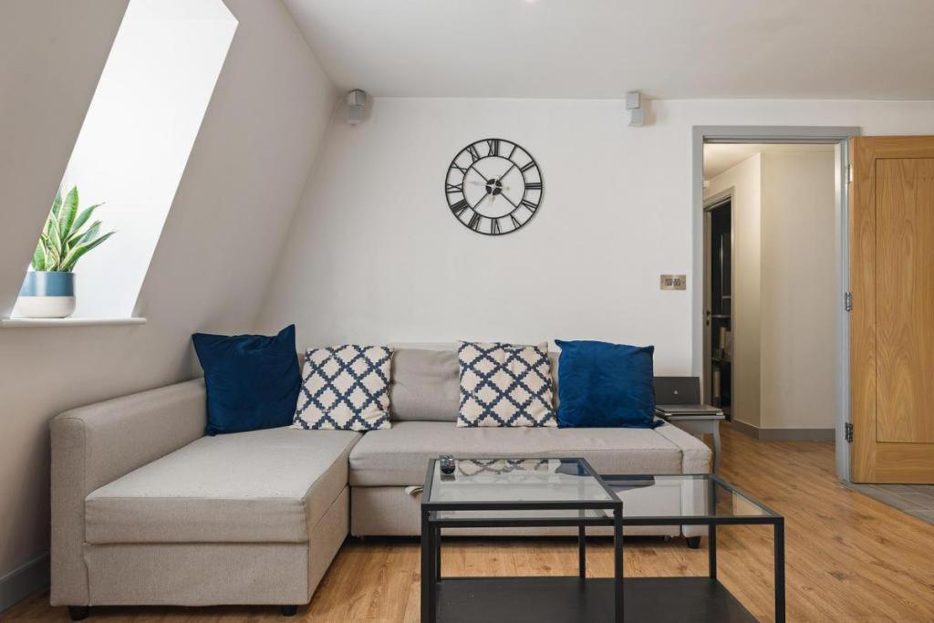 Comfort 2 Bedroom Flat Fulham *