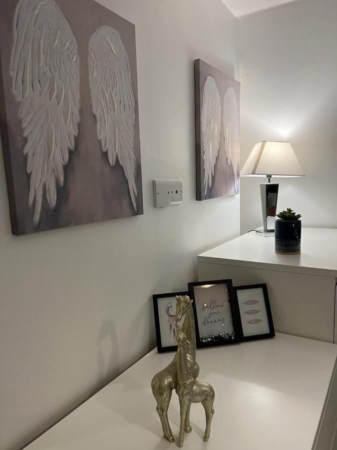 Comfort 2 Bedroom Flat Fulham London