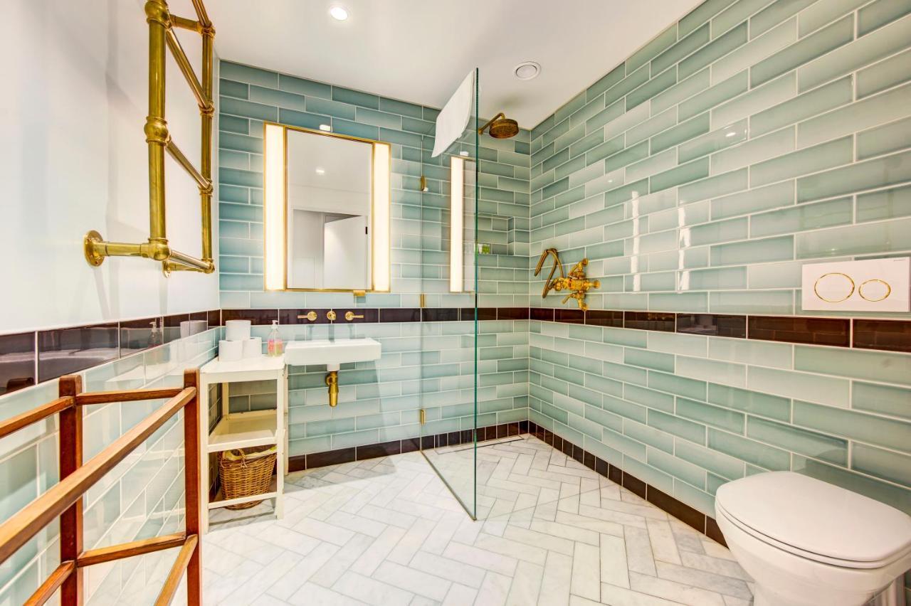 Apartment 53 Degrees London: Pristine Long-term