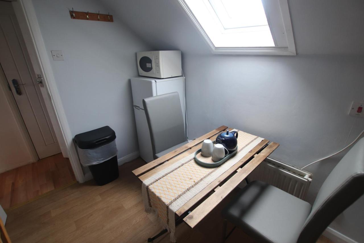 Nice Holiday Studio 15 Mins From Central Appartement *