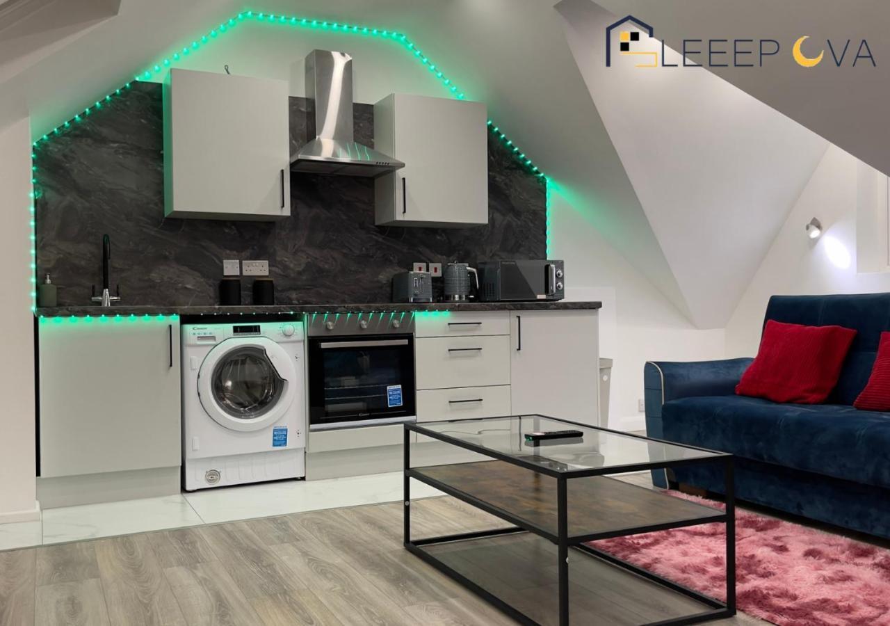 Last-Minute Specials L Premium Deals L Luxury & Modern 1 Bedroom Apartment 5Plus Guests Couples Families Business Sleepova Short Lets & Serviced Accommodation * London
