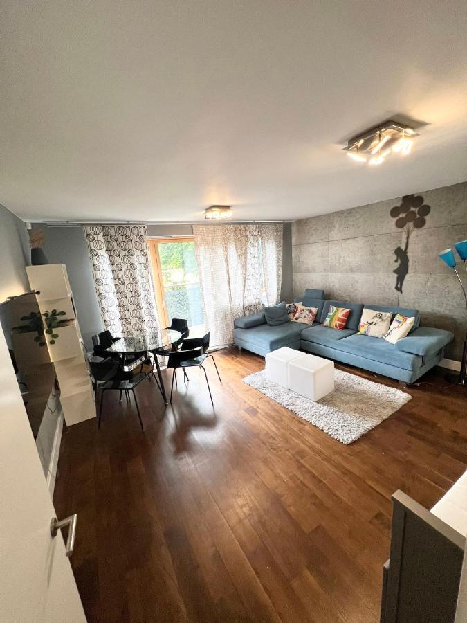 Modern Apt 15min To Liverpool St London