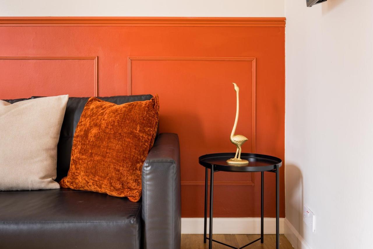 Beautiful Euston Apartment