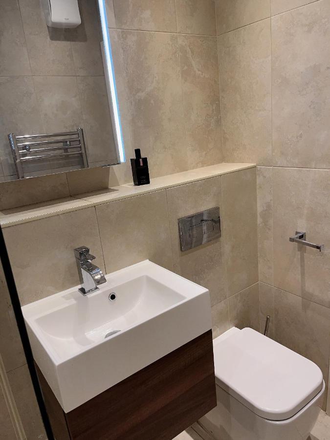 Flat Next To Chelsea Fc Stadium * London