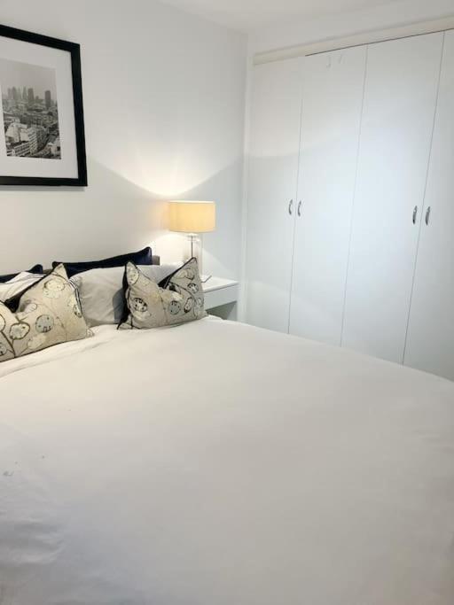 Feriehus Beautiful Mews, Sleeps 4 *