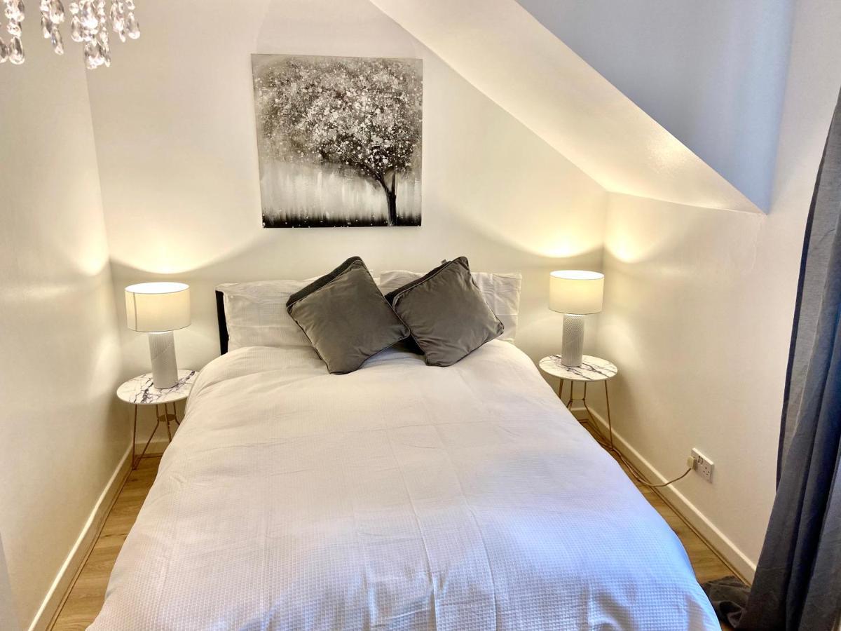 Apartamento Self Contained, Newly Furbished