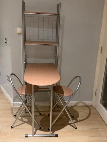 Leilighet - Entire Lower Ground Floor - Only 7 Mins Walk Kings Cross St Pancras Station London