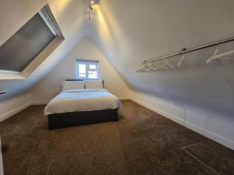 2 Bedroom Flat In Camden Apartamento