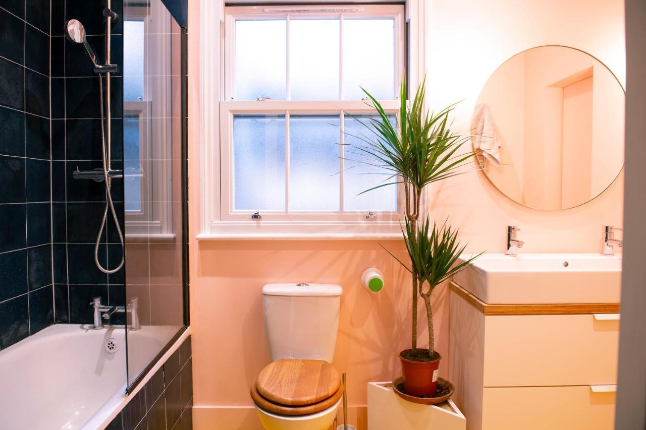 Holiday home Stunning 3-bedroom Townhouse In Superb Location London