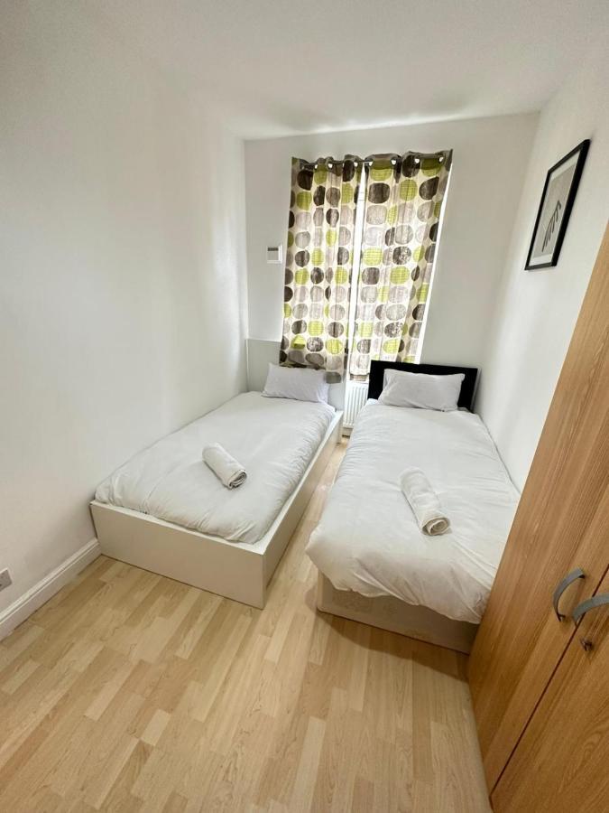 4 Floor New Miles London