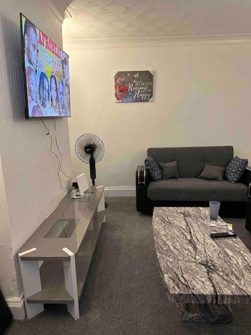 Leilighet Gorgeous 5 Bedroom House *