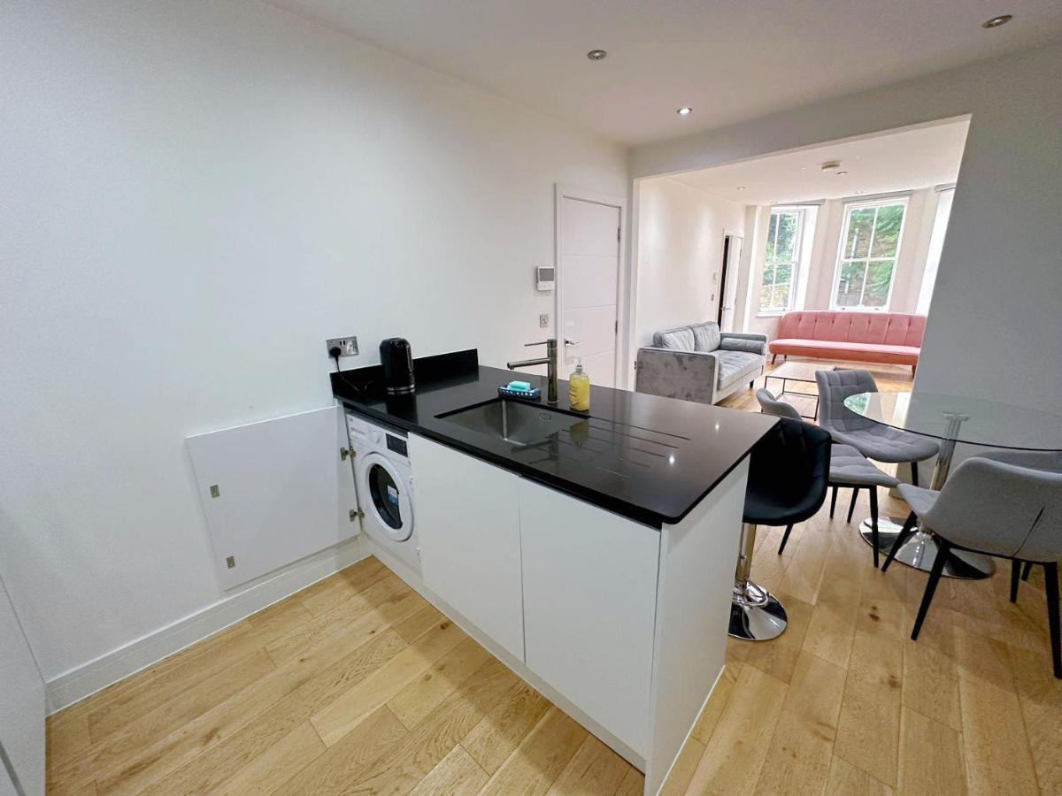 Massive Flat Near Greenwich Park Leilighet London