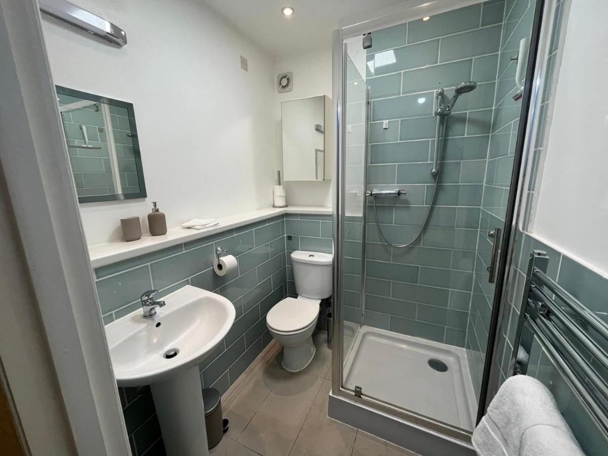 Leilighet Modern Flat Near Transports