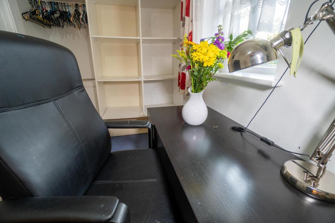 Homestay Nomad Room, 650 Mbps Internet By Unlock London