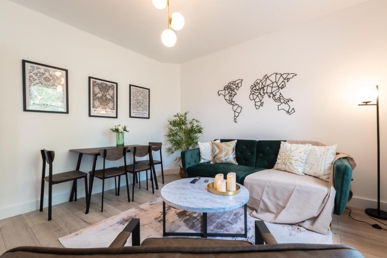 Hammersmith - 2 Bedroom Flat * London