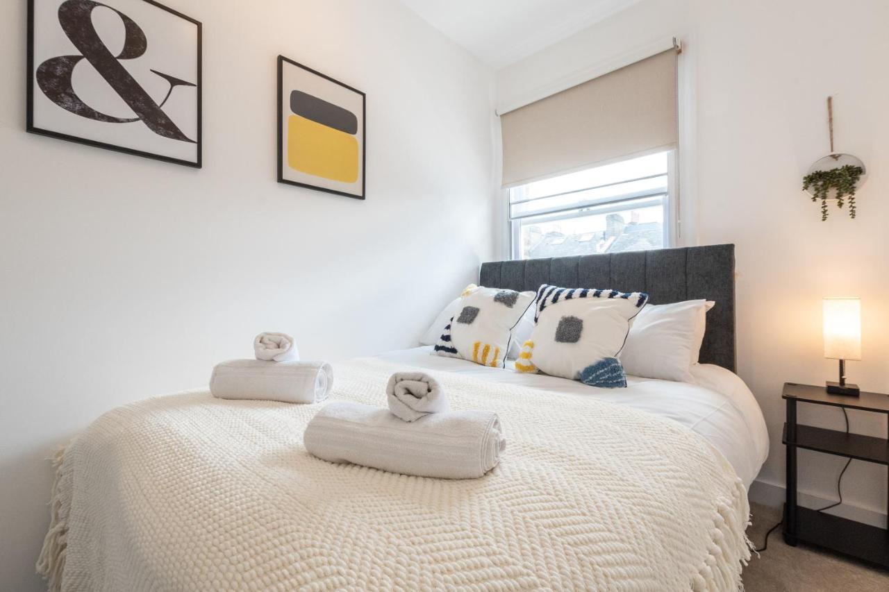 Hammersmith - 2 Bedroom Flat