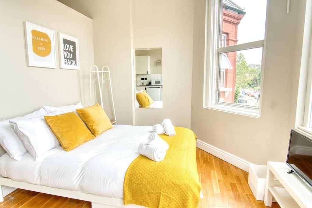 New Renovated Flat 6 Cricklewood Apartment *