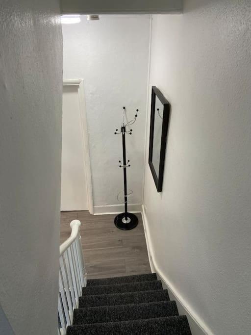 2 Bedroom Flat In Apartamento *