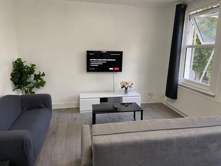 Apartamento 2 Bedroom Flat In Londres