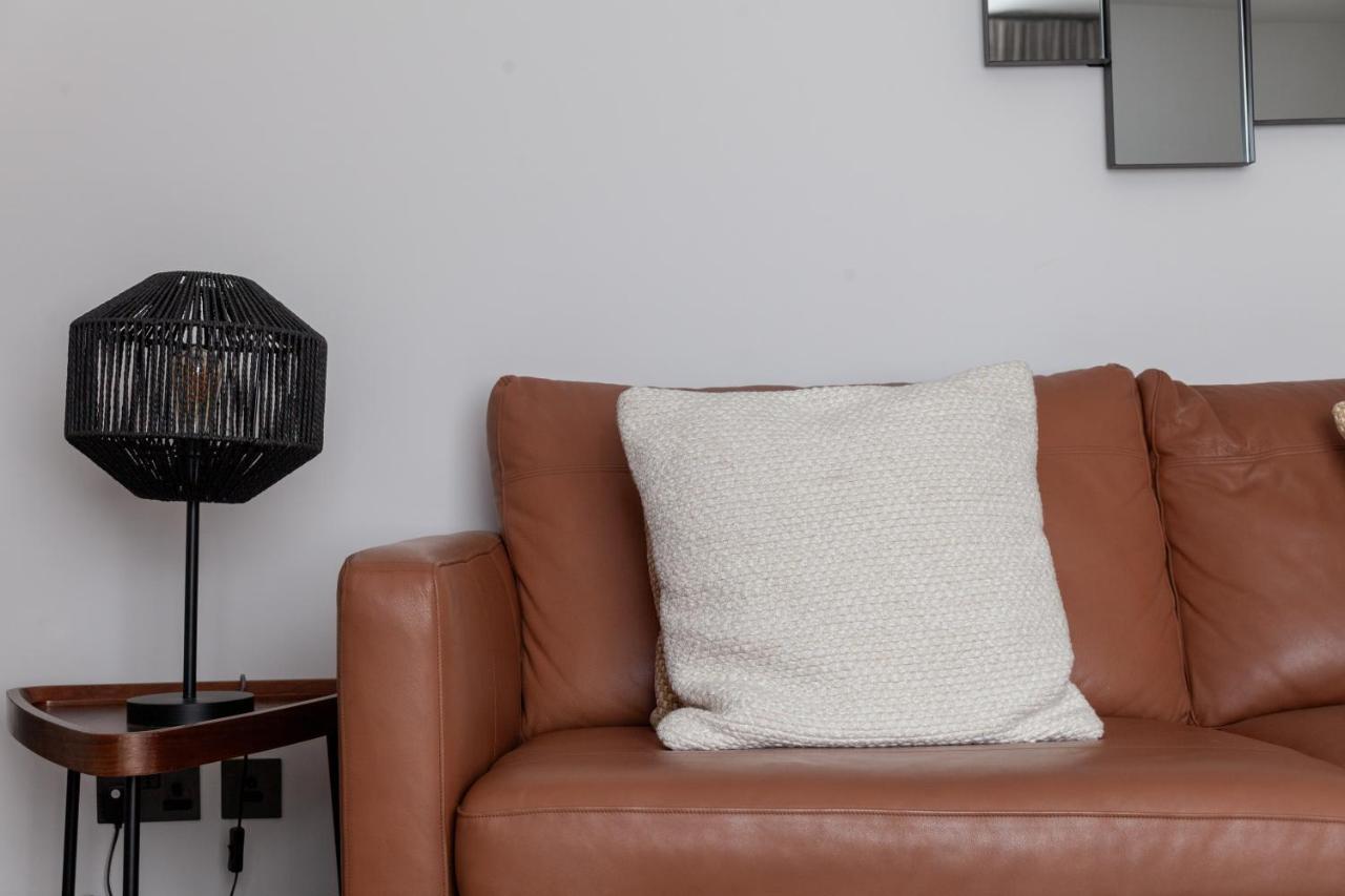 Apartamento Stunning Modern 2br Flat Wgarden Near Harrods Londres