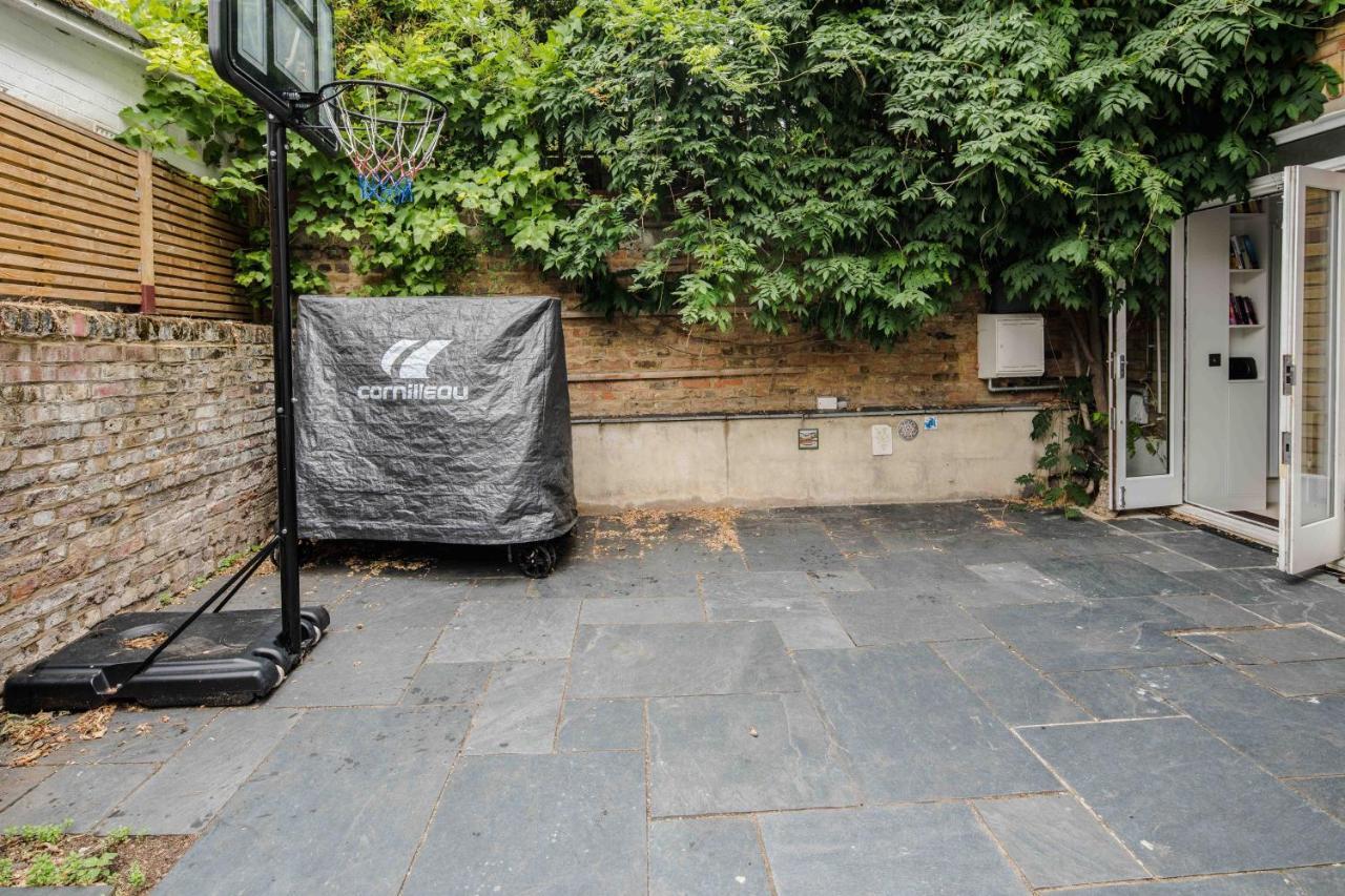 Stylish 2 Bedroom 2 Bathroom In Notting Hill * London