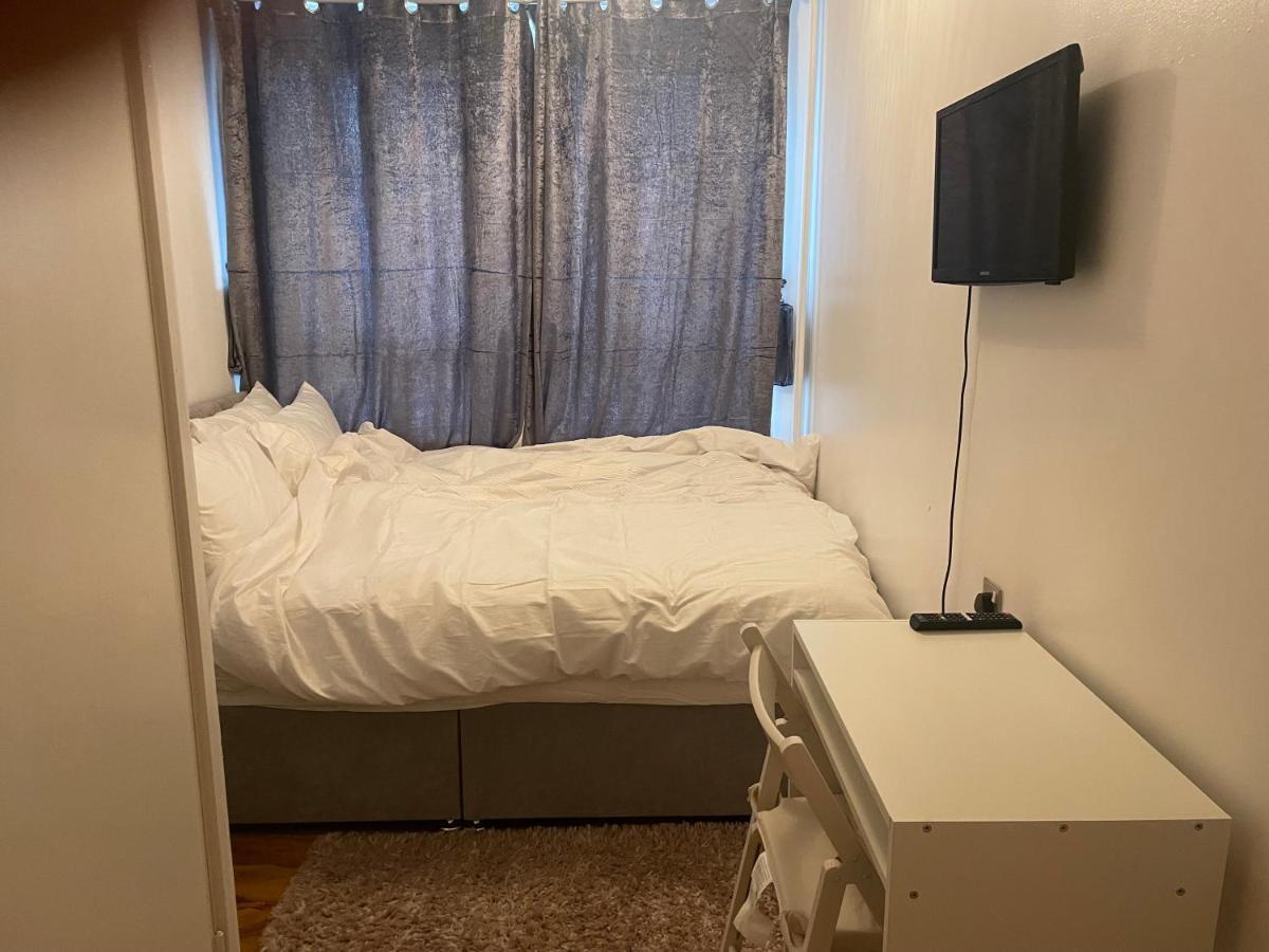 Two Bedroom Flat In Greenwich Near The 02 *